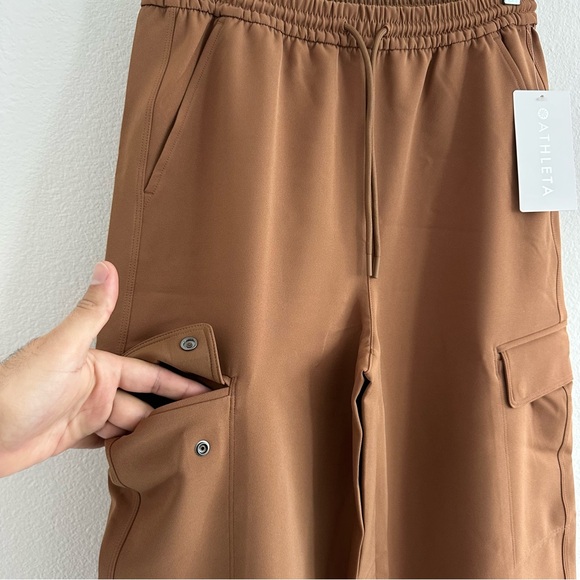 Athleta Promenade Cargo Pants Size: XS, NWT - Picture 3 of 11